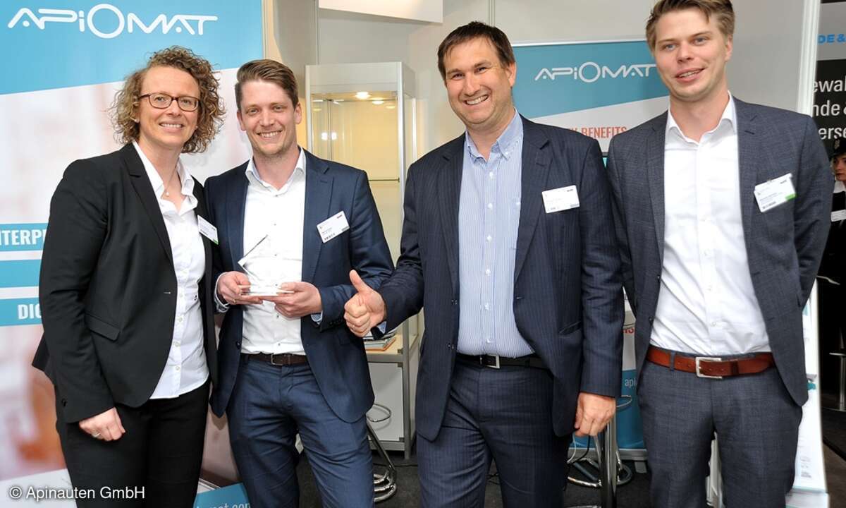 Simone Blome, Geschäftsführerin Solutions der Also Deutschland, Marcel Etzel, CEO Apinauten, Michael C. Reiserer, Beirat Apinauten und Michael Gericks, Leiter BU Digital Services bei Also (v.l.n.r.)