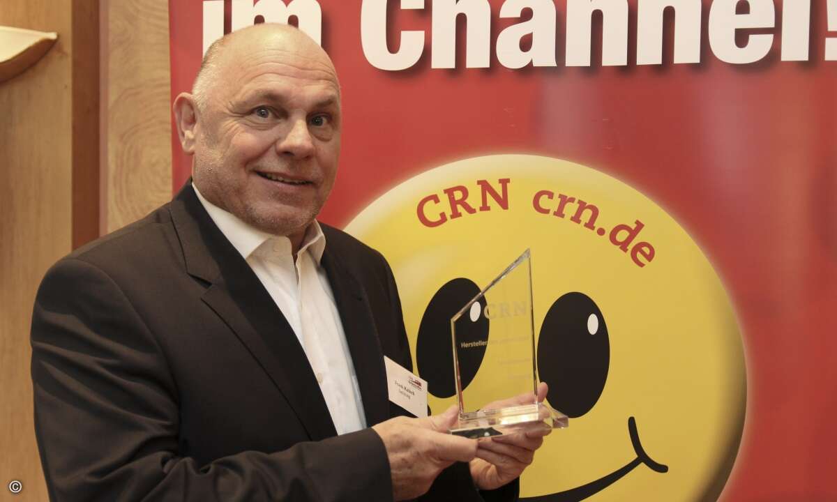 Frank Kalisch freut sich über den CRN-Award für Samsung