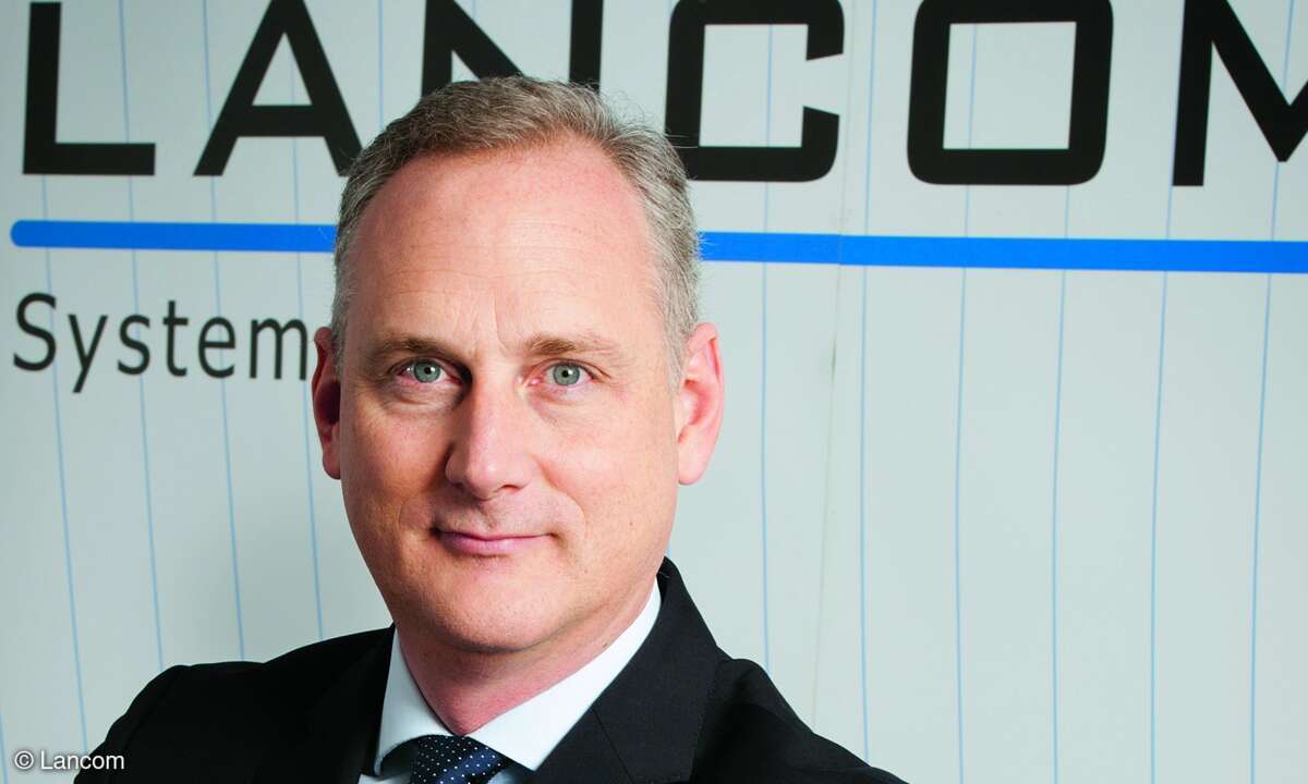 »Wie man Netzinfrastrukturen zukunftsfähig aufstellen und effektiv gegen Cyber-Bedrohungen schützen kann, das waren die wichtigsten Fragen, die uns Industriekunden auf der Hannover Messe stellten«, so Lancom-Geschäftsführer Stefan Herrlich gegenüber