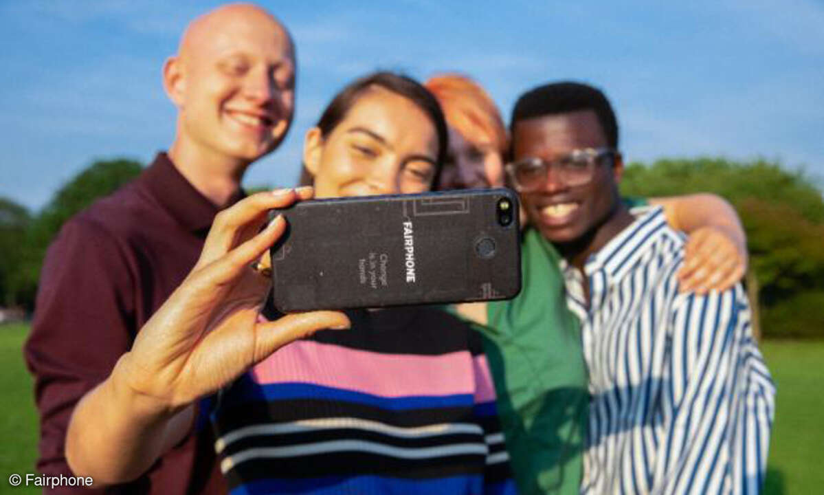 Das B-Corp-zertifizierte Unternehmen Fairphone setzt auf konfliktfreie Mineralien und eine transparente Herkunft von Gold, Wolfram, Zinn und Kobalt.