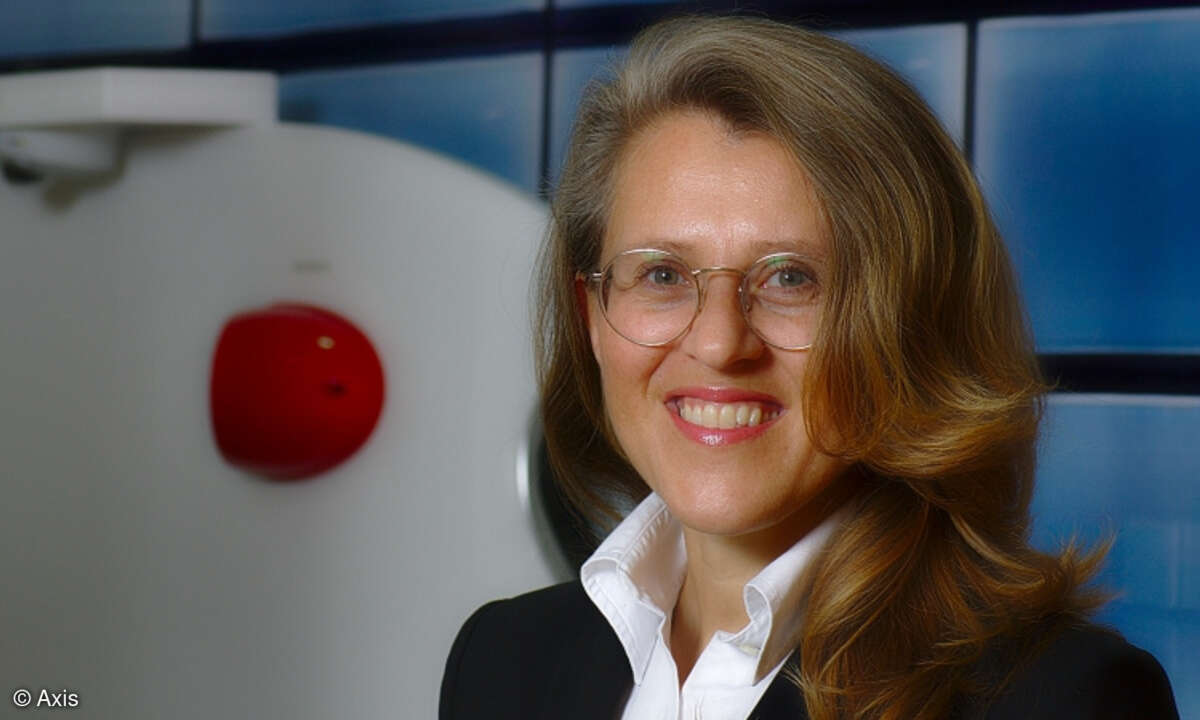 Sabina Eibel, Axis