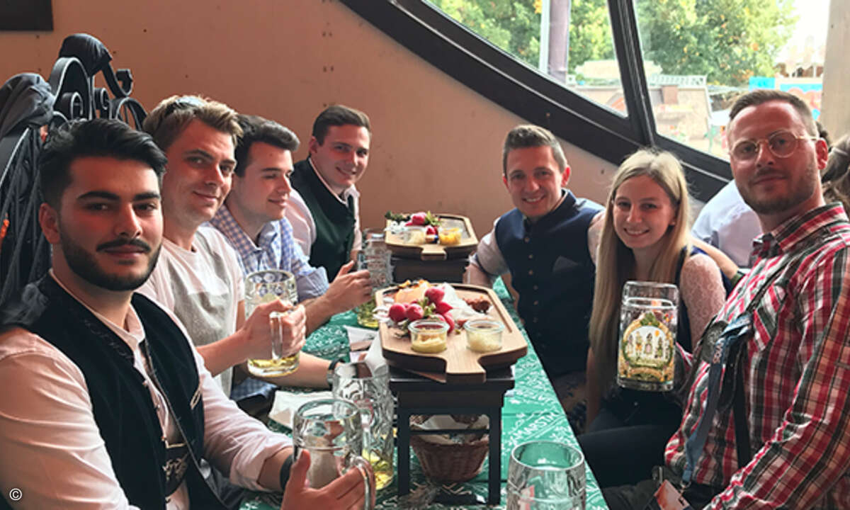 Nuvias auf der Wiesn