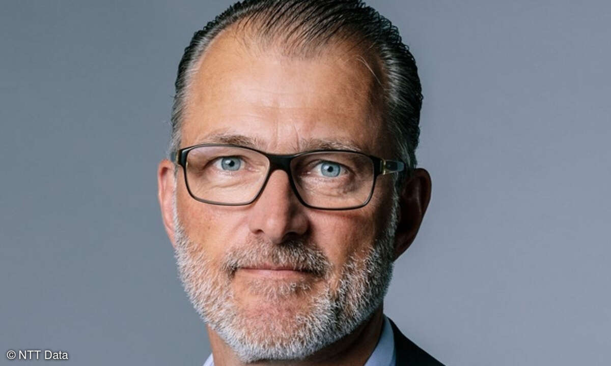 Stefan Hansen, NTT Data