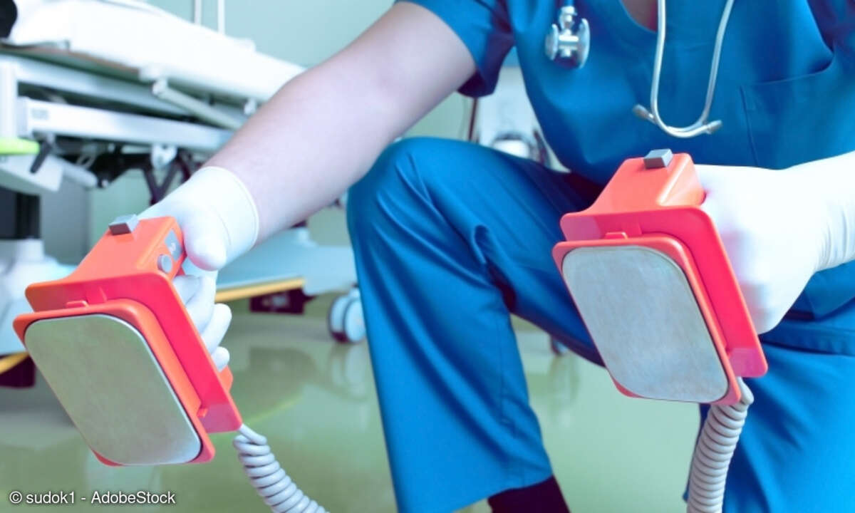 Defibrillator