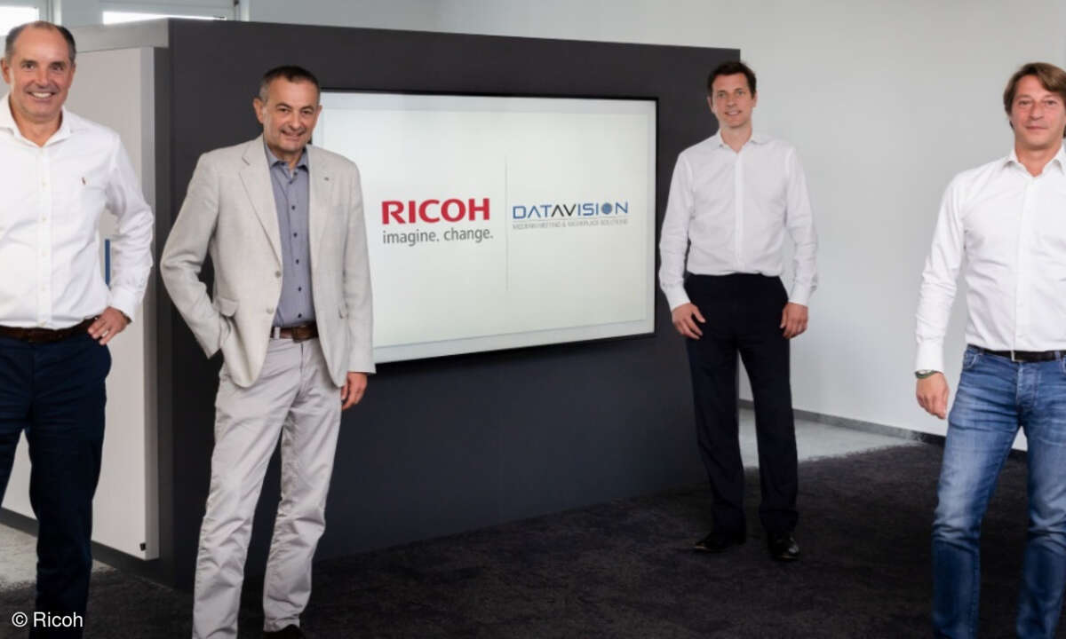 Jochen Roggenkämper (Geschäftsführer DataVision), Niculae Cantuniar (CEO Ricoh Deutschland), Edward Hamilton (Vice President Communication Services, Ricoh Europe), Andreas Matthei (Geschäftsführer DataVision) (von links nach rechts)