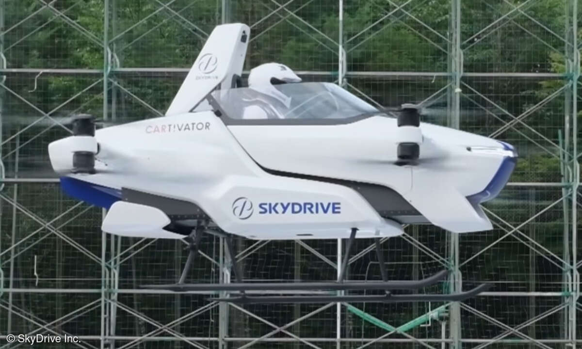 Erster bemannter Testflug des Skydrive