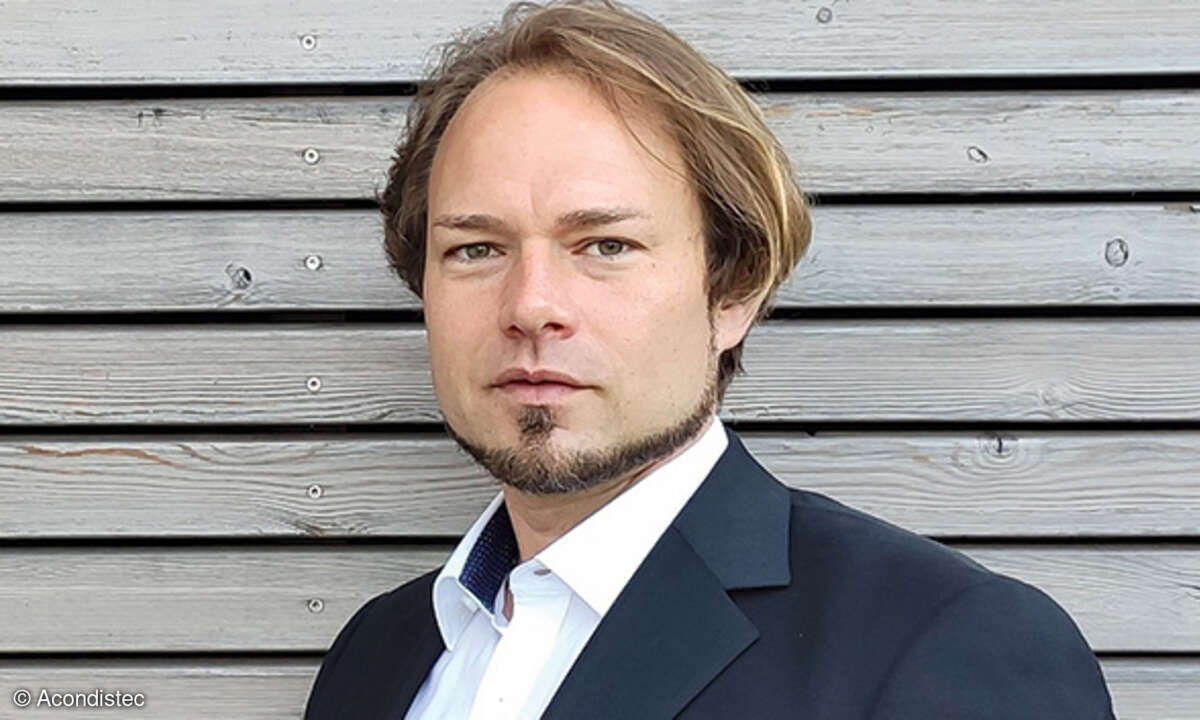 Bernhard König, Acondistec