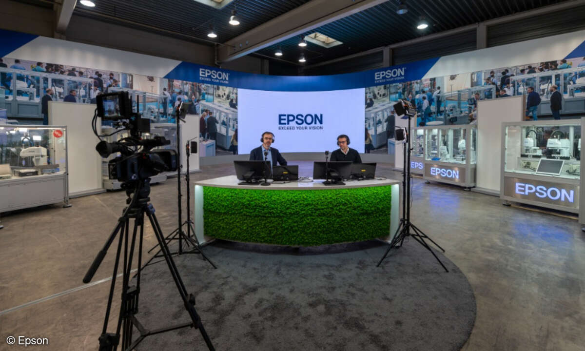 Epson stellt für Robotic Solutions einen Hybrid-Messestand im Industrial Solutions Center+ vor.