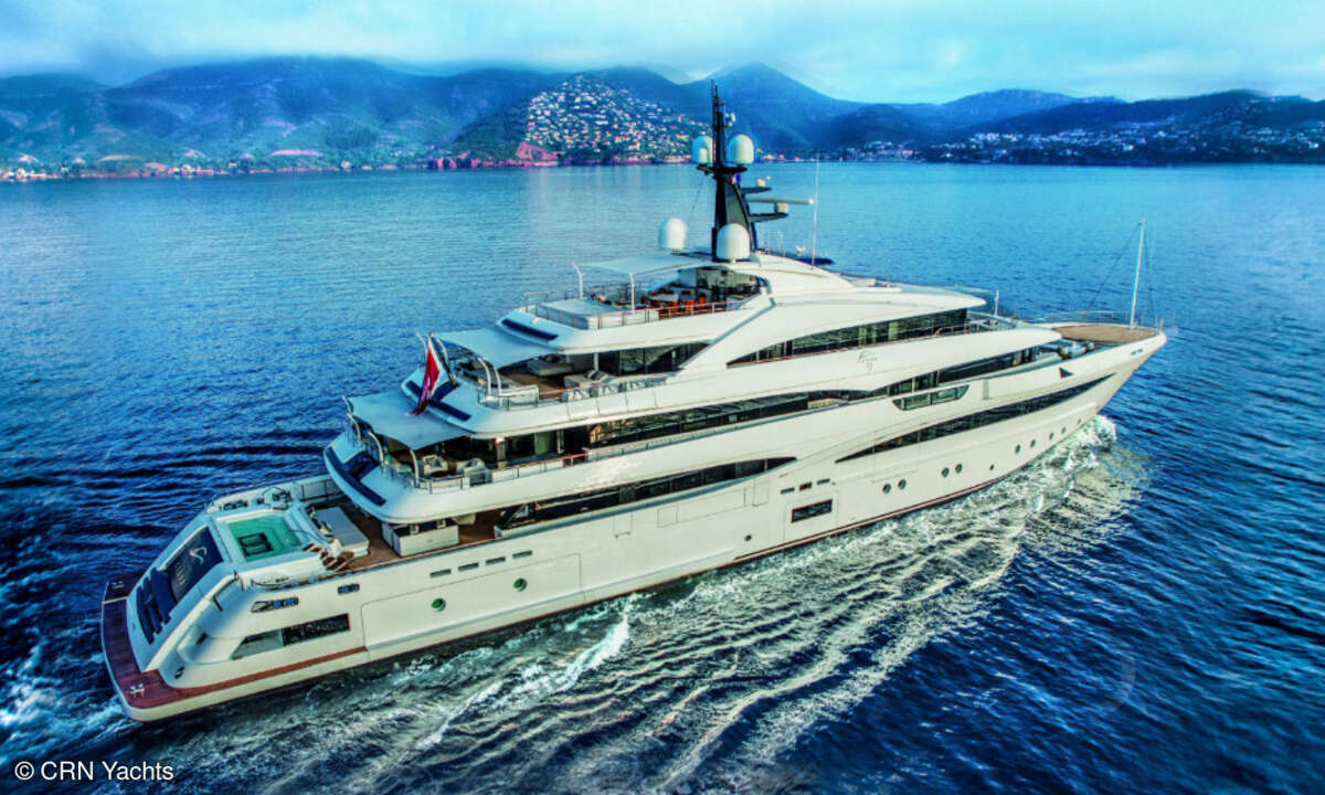 CRN Yachts Cloud 9