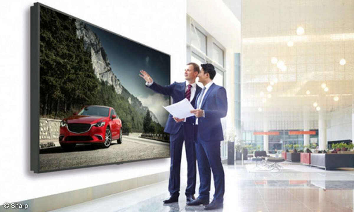 Das »8M-B120C« von Sharp ist mit einem vier Quadratmeter großen LCD-Screen ausgestattet