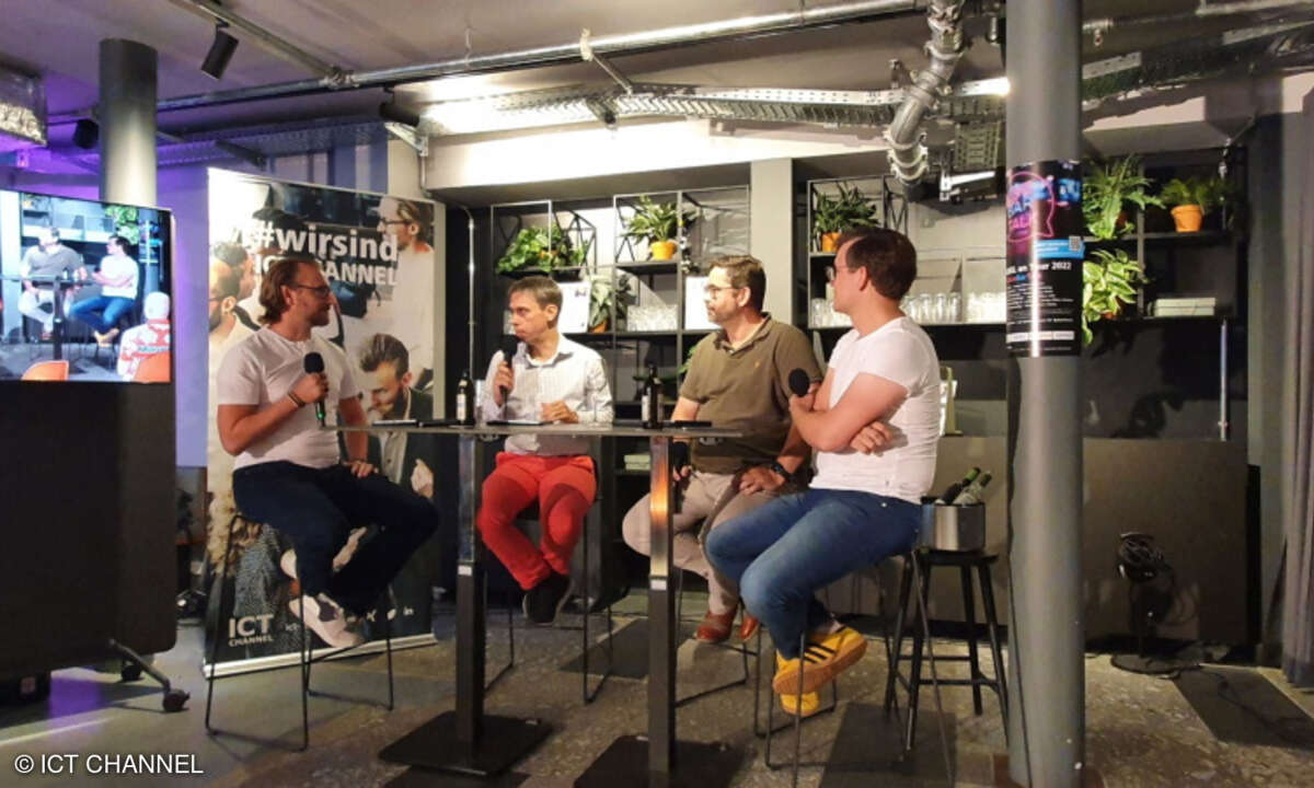 LiveBarTalk IC CHANNEL on Tour