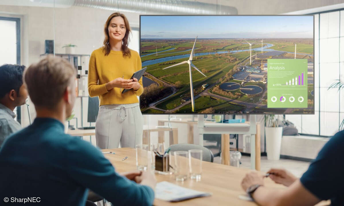 „NEC MultiSync M861“