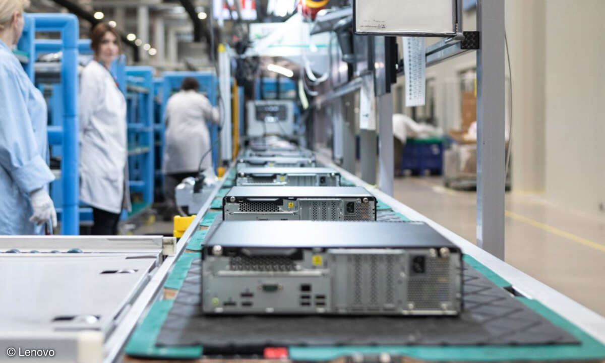 In Ullo, Ungarn produziert Lenovo Workstations und Server für den europäischen Markt