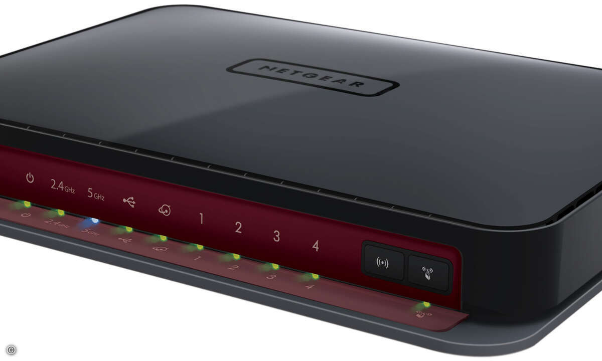 110830_netgear_WNDR3800_Lft
