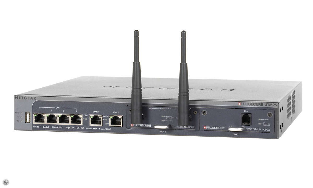 120305_netgear_UTM9S_Left
