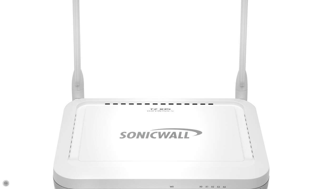 120502_sonicwall_TZ105_WirelessN_Front