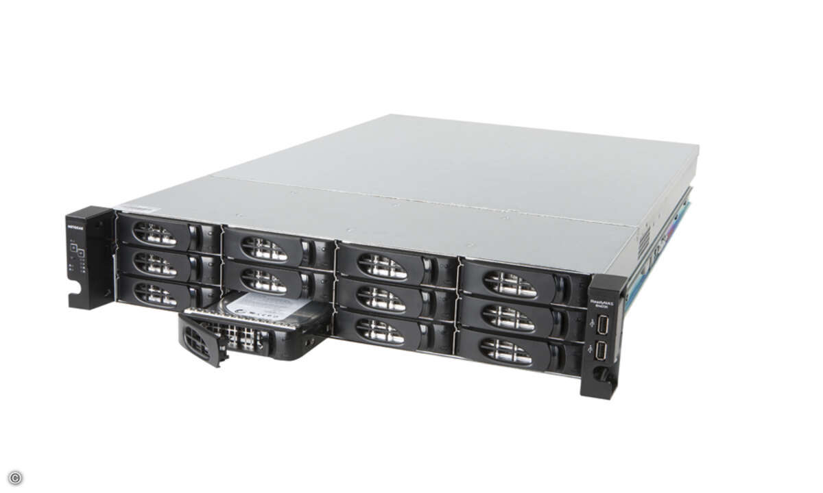 130725_netgear_RN3220_RN4220_Front