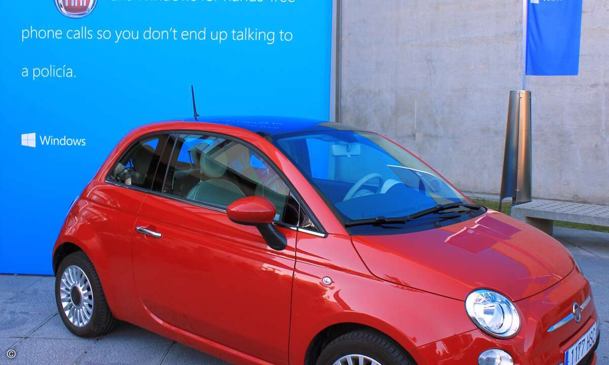 130425_MWC_Microsoft-Fiat01