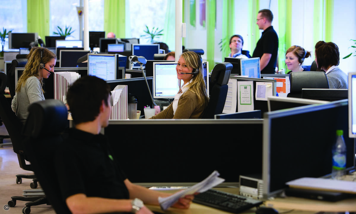 141104_Mitel_MiContact_Center