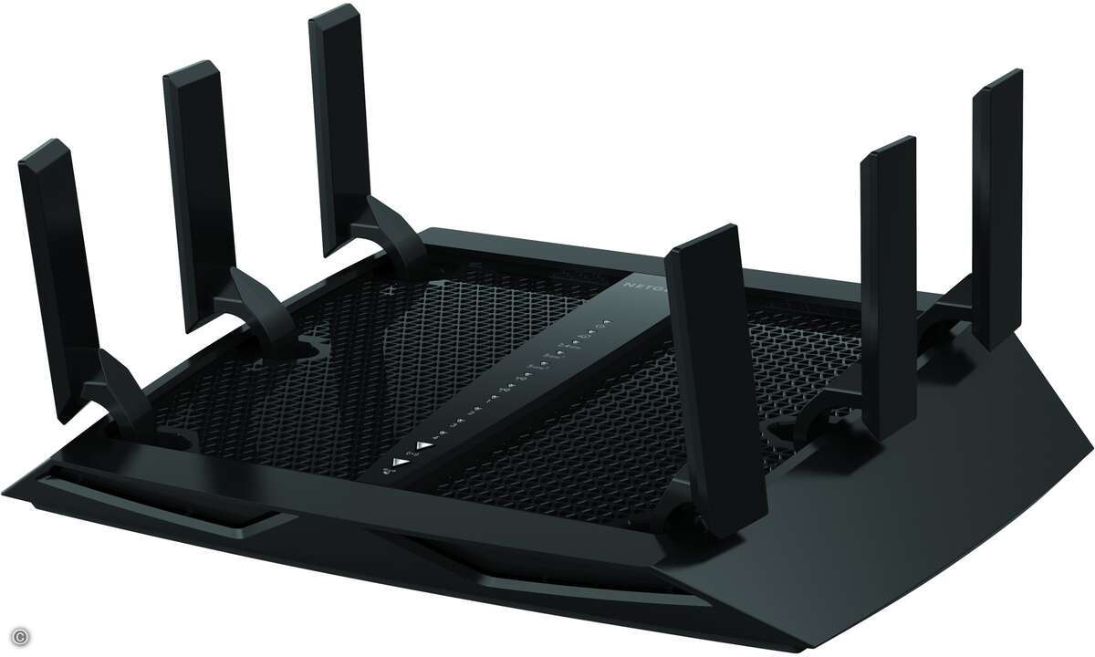 150211_netgear_R8000