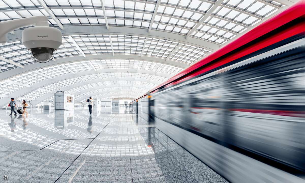 161214_honeywell_Outdoor-Dome_Metro-Station
