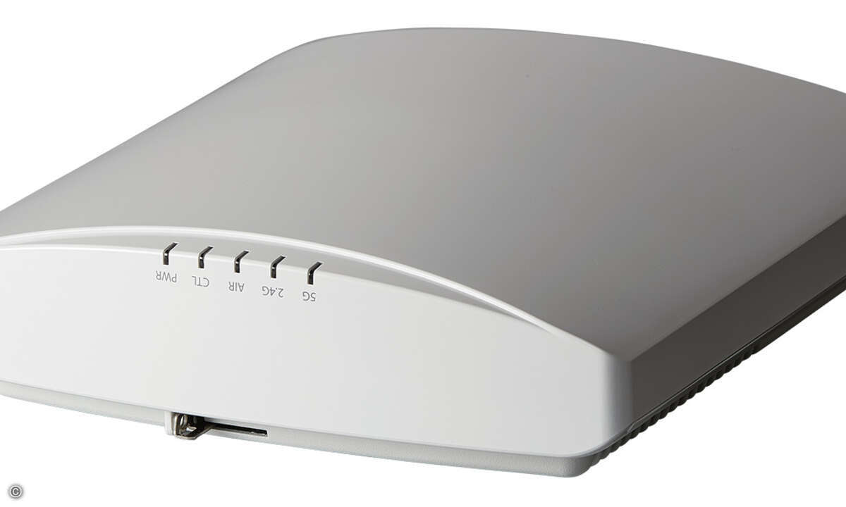 Ruckus Networks_ R730 glam left