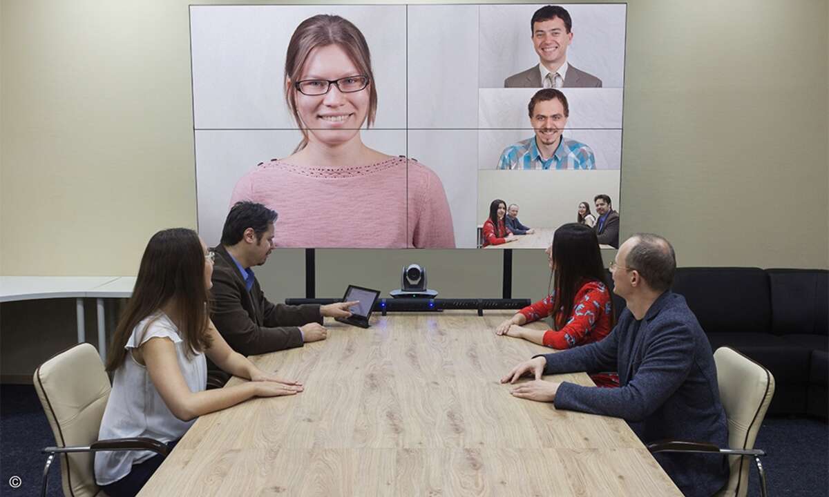 meeting_photo_trueconf