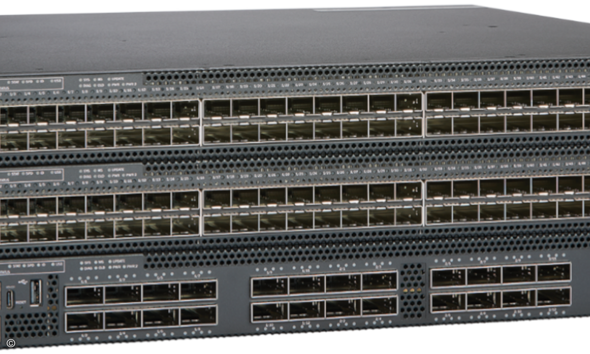 Ruckus Networks - ICX7850