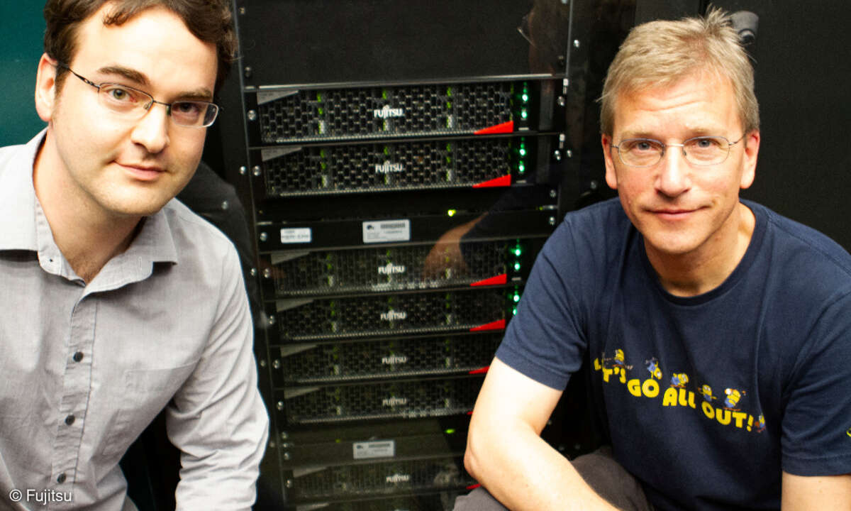 Prof. Dr. Christoph Lehner (links) und Prof. Dr. Tilo Wettig von  der Universität Regensburg.