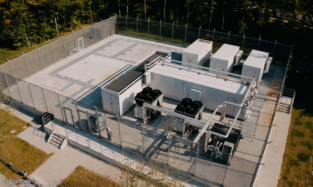 Danfoss, vielen als weltweiter Hersteller auf den Gebieten der Wärme- und Kältetechnik bekannt, plädiert für die Errichtung sogenannter Green Datacenter.