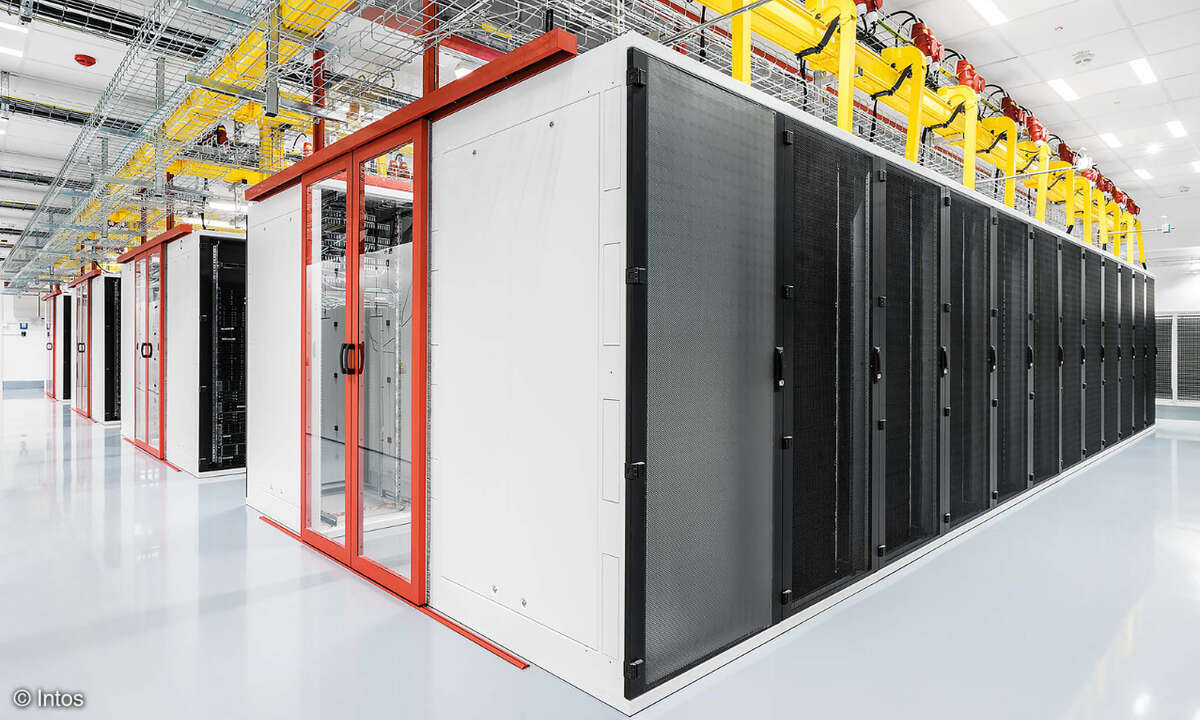 Um Lieferzeiten zu verkürzen, hält Distributor Intos gängige Modelle von Racks im eigenen Lager parat.