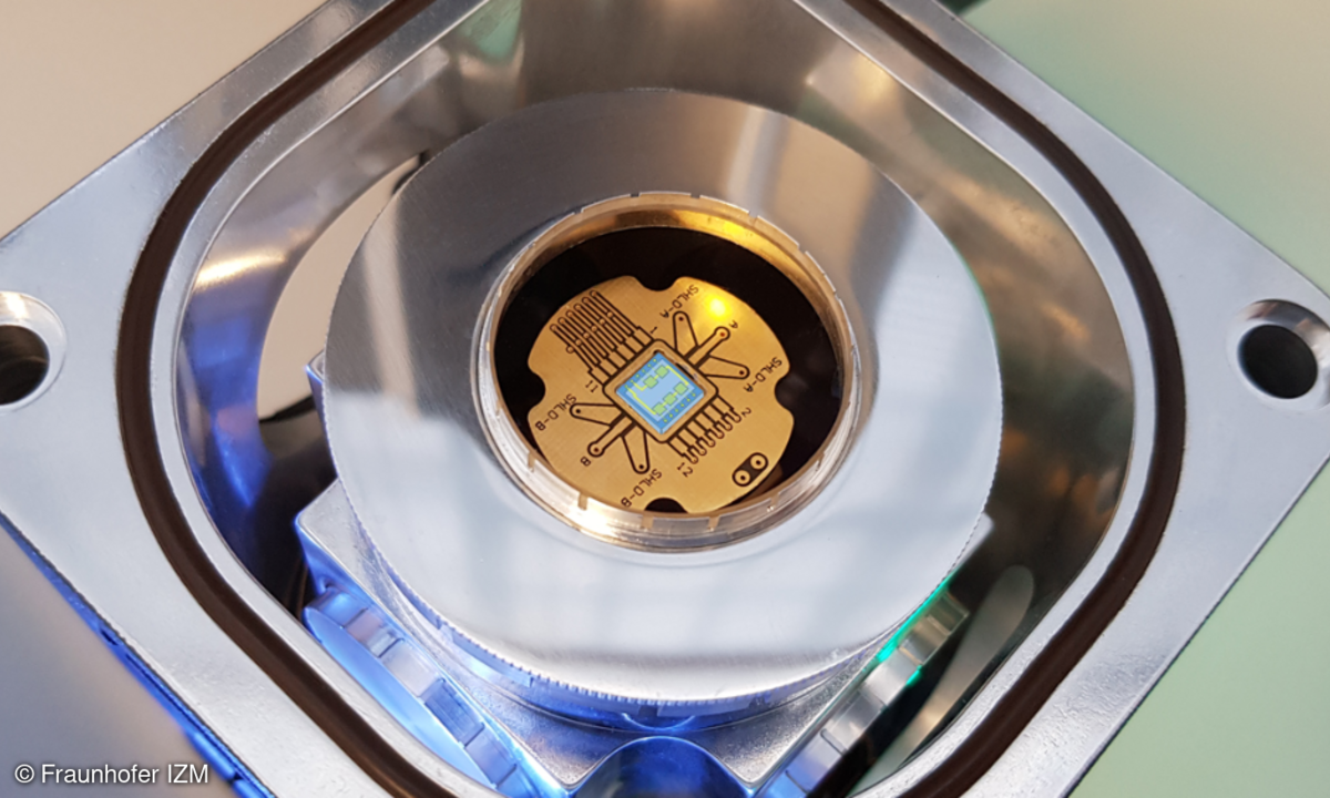 Fraunhofer IZM entwickelt Integrationstechnik für Kryo-Elektronik.