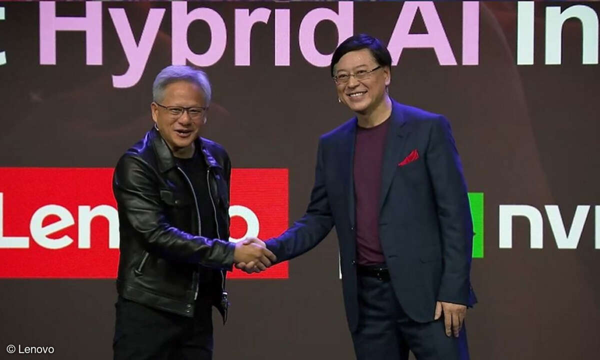 Lenovos CEO Yuanqing Yang und Nvidia-Chef Jensen Huang auf der Lenovo Tech World 2023 in Austin