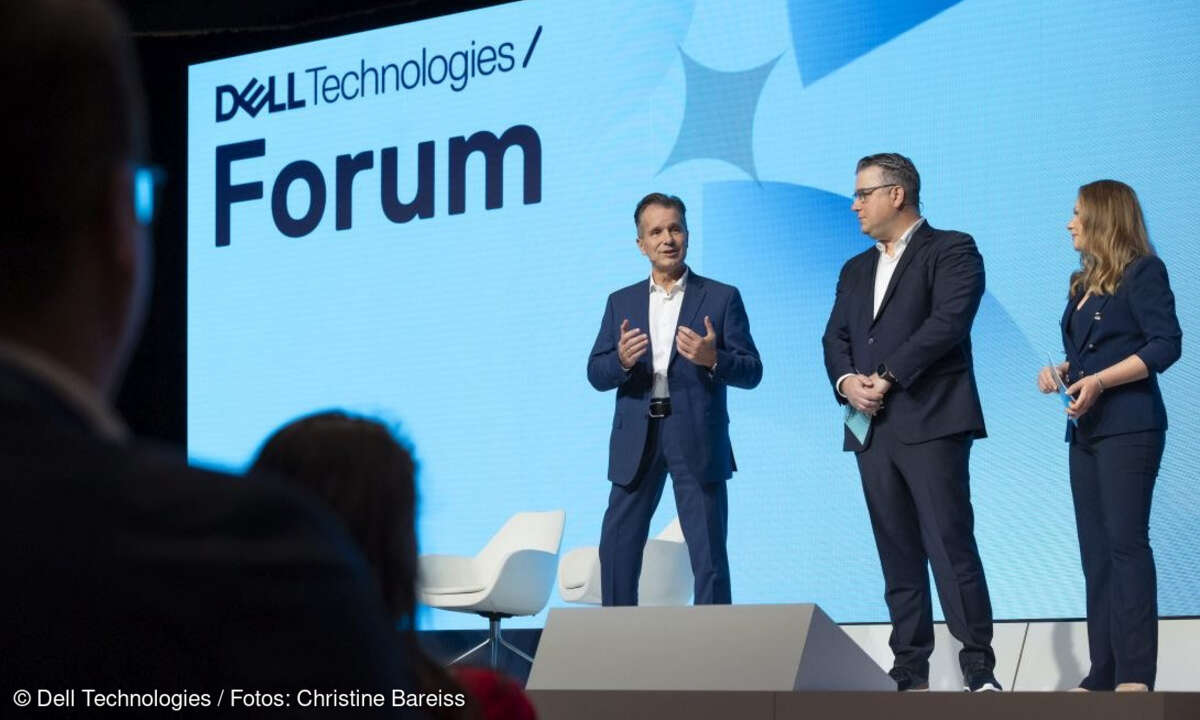 Dells Channel-Chef Robert Laurim (links) und Tim van Wasen auf dem Dell Tech Forum 2023 in Frankfurt