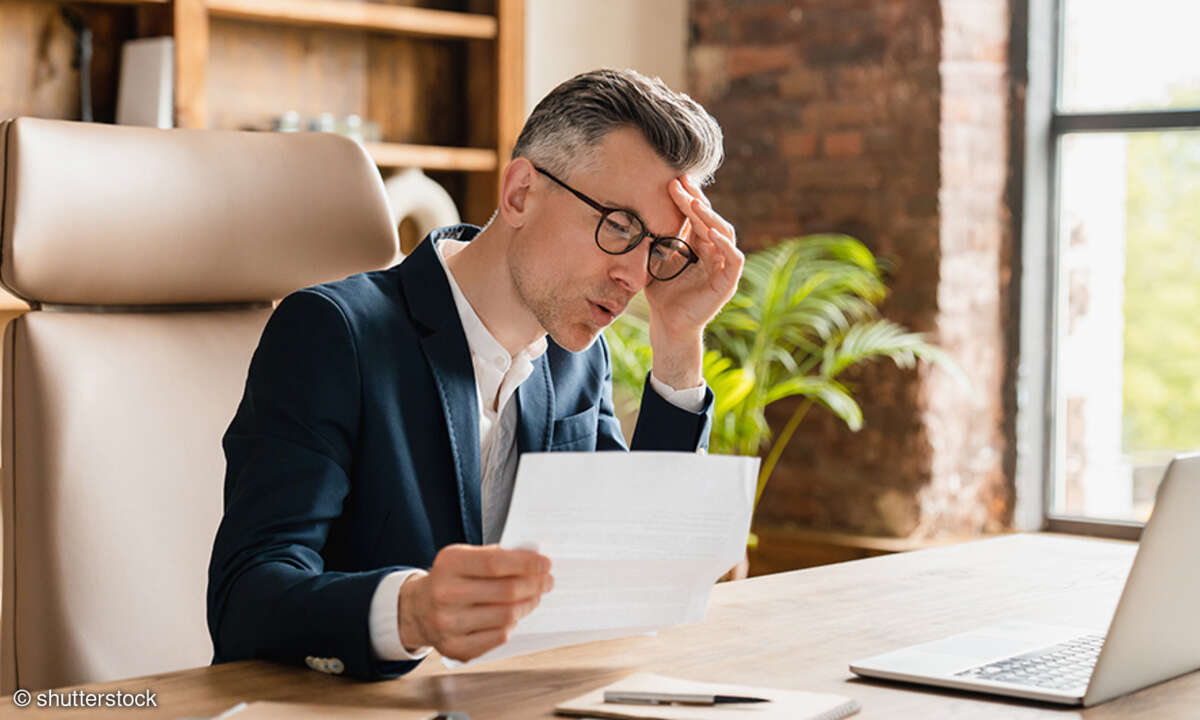 Geschäftsmann_Buero_shutterstock_2145573885.jpg