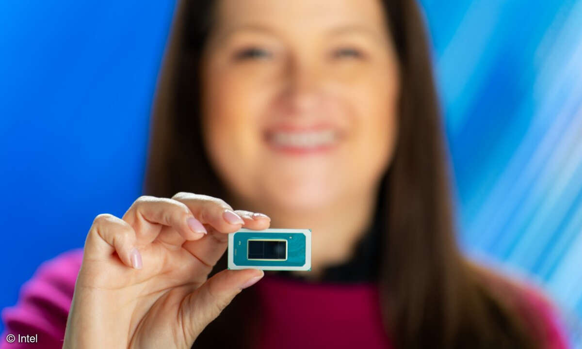Michelle Johnston Holthaus, General Manager der Client Computing Group, präsentierte Intels neuen Core-Ultra-Prozessor auf der CES
