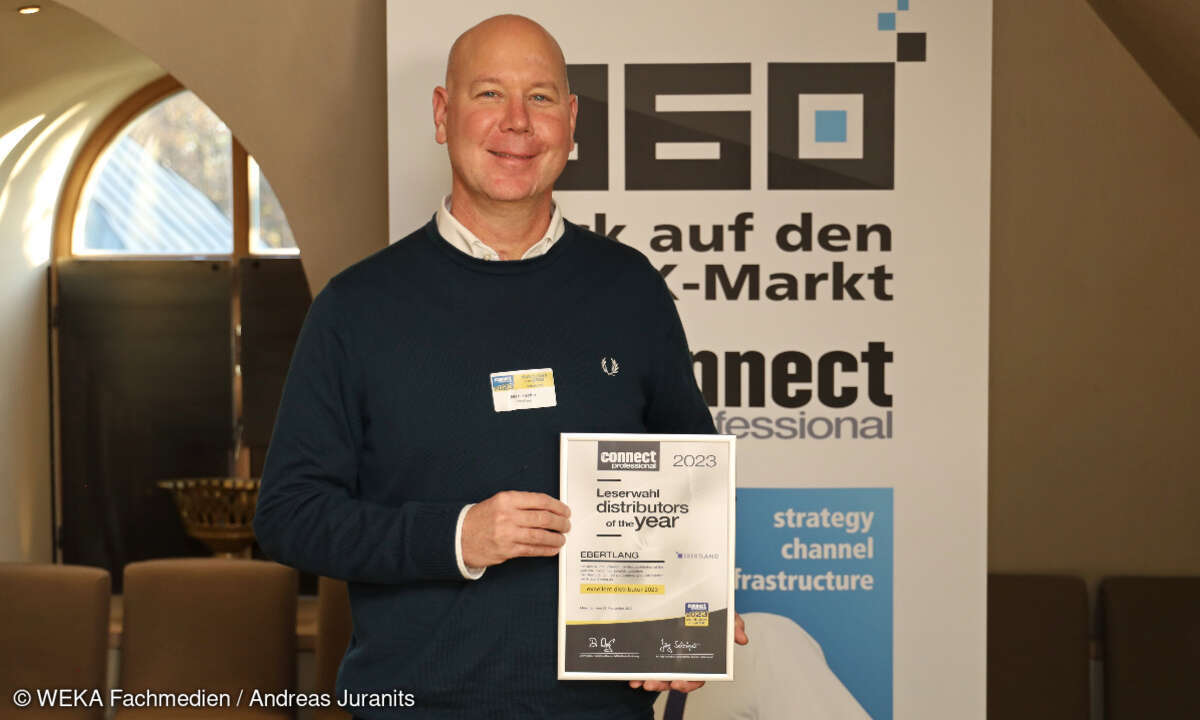 Ebertlang wurde von connect professional 2023 mit der Auszeichnung „excellent distributor“ geehrt. Marc Fischer nahm den Award entgegen.