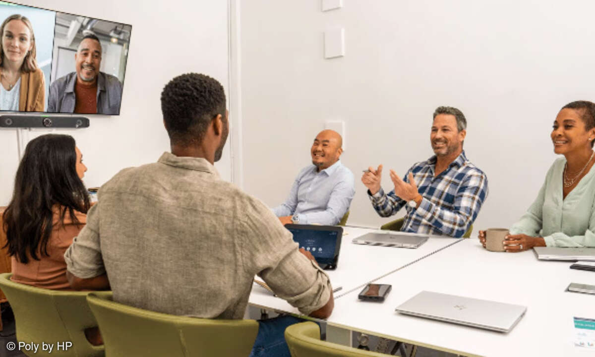 Poly by HP Videobar X52 mit TC10 in der Anwendung