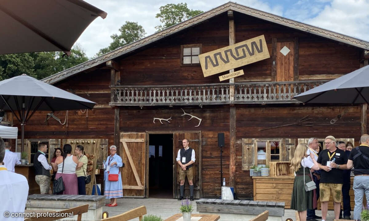 Das 20. Sommerforum von Arrow ECS auf der Galopprennbahn Riem