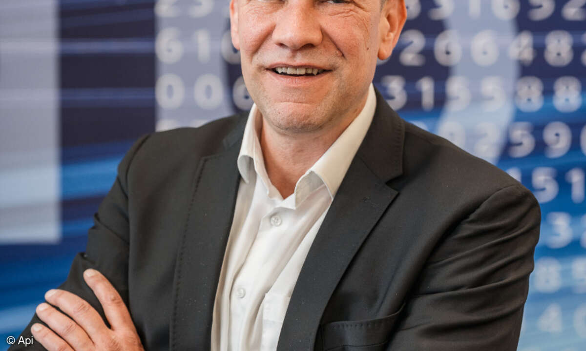 Jürgen Siebziger, Api