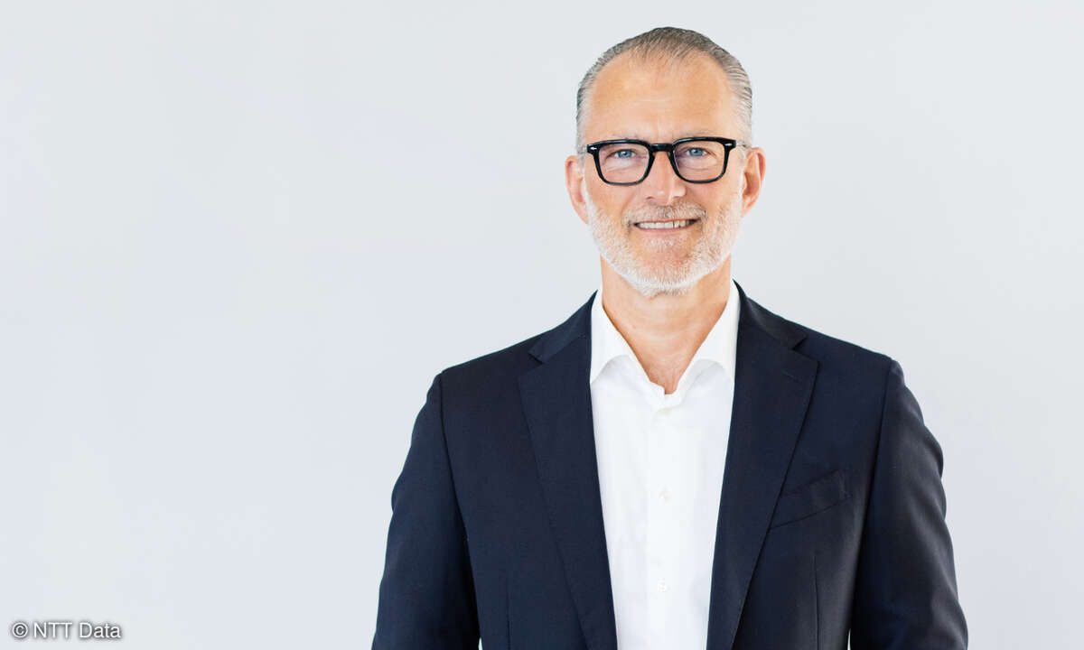Stefan Hansen, NTT Data