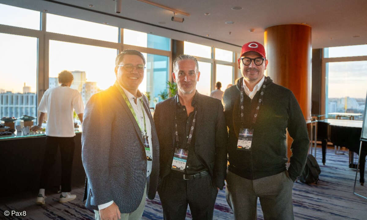 Carlo Dannies (CEO, HAFN IT und Vorstandsmitglied IAMCP Germany), Thorsten Oevel (Sales Director DACH, Pax8) und Christoph Twiehaus (Managing Director Skillkom GmbH und Vorstandsmitglied bei IAMCP Germany) (v.l.n.r.)