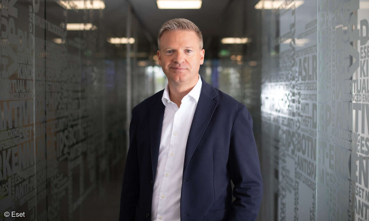 Holger Suhl, Eset
