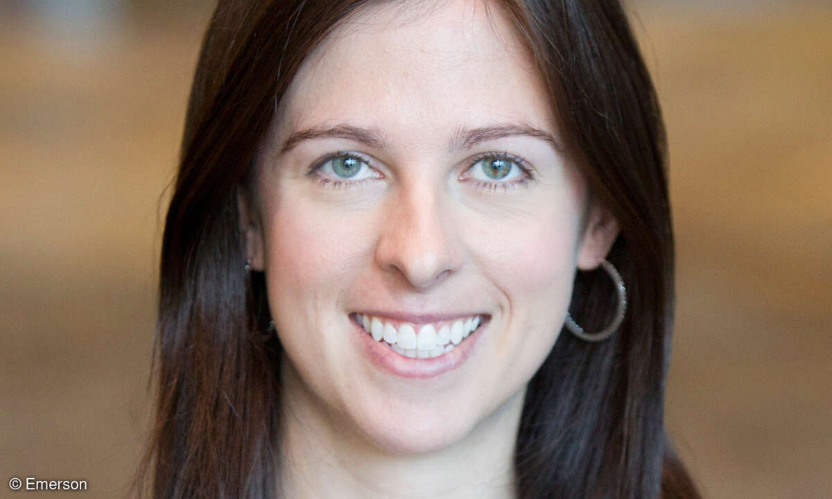 Sarah LaDelva, Emerson