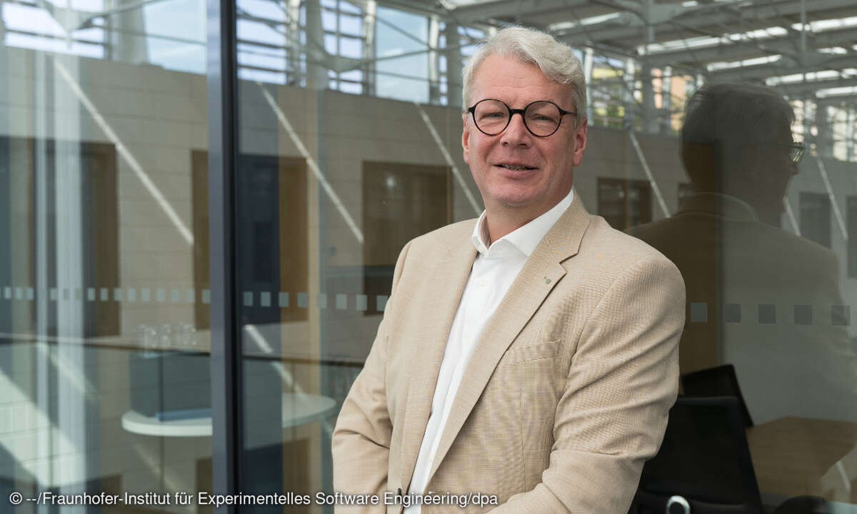 Peter Liggesmeyer, Leiter Fraunhofer-Institut IESE
