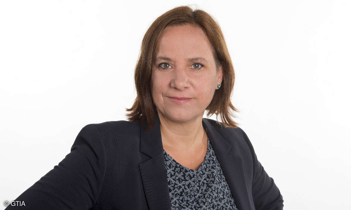 Katrin Giza, GTIA