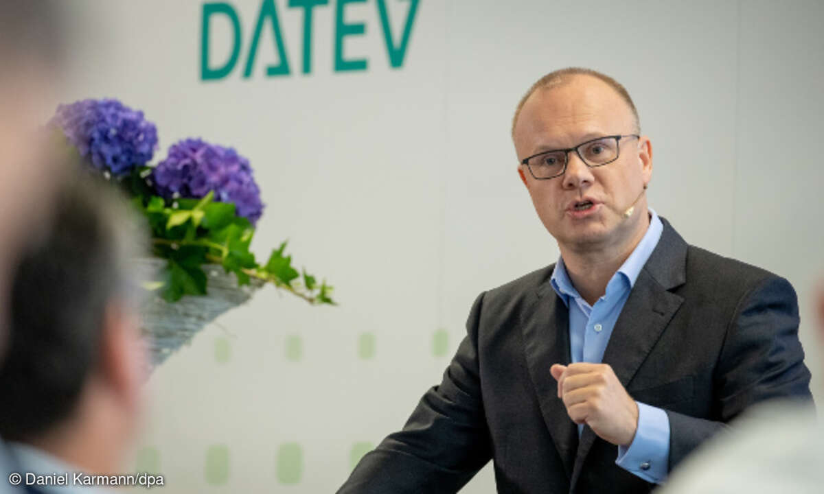 Robert Mayr, Datev