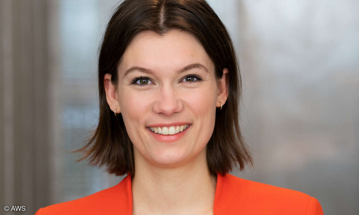 Antonia Bruhn, AWS