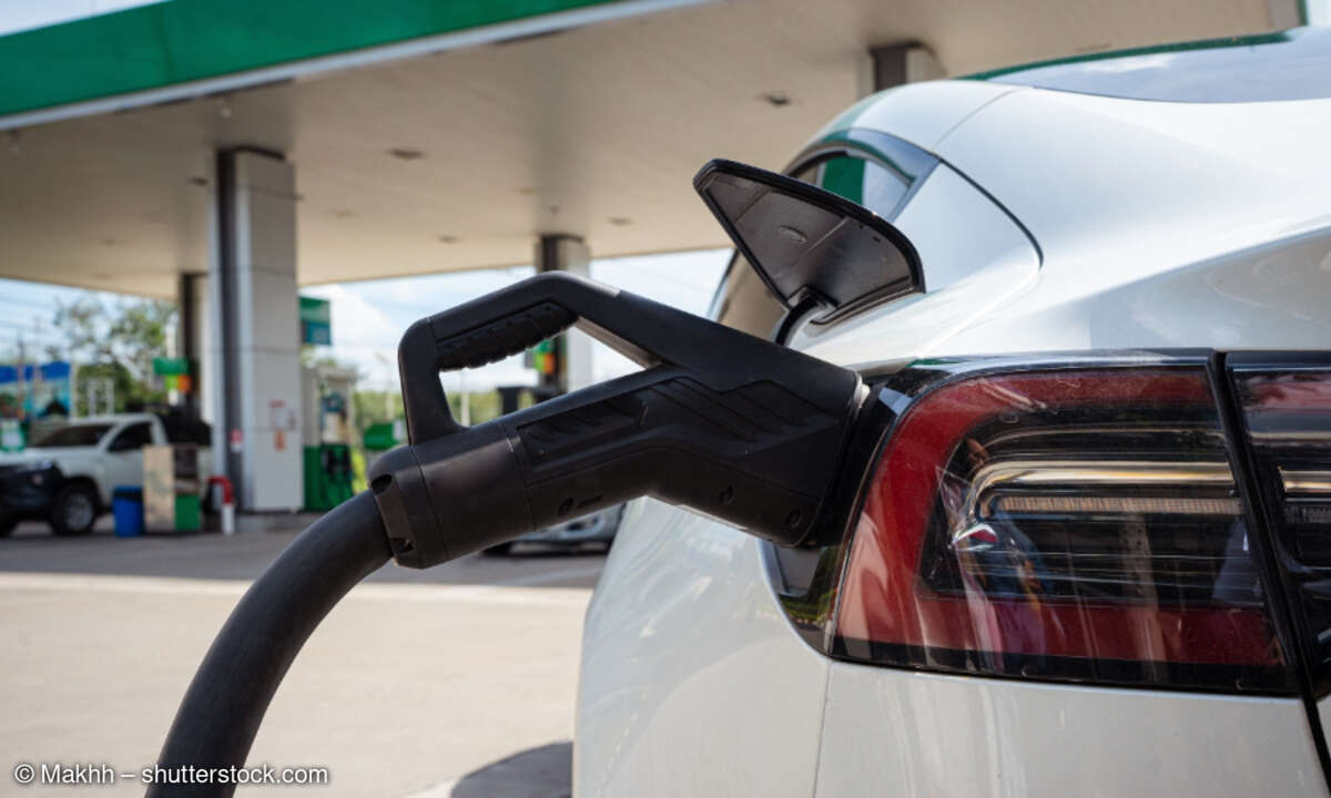 Laden E-Auto Tankstelle