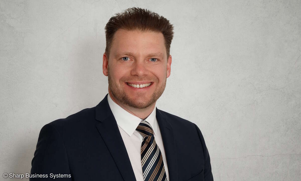 epmeyer-marc-verkaufsleiter-fachhandel-sharpbusinesssystemsdeutschland-bearbeitet-ologo-kleiner